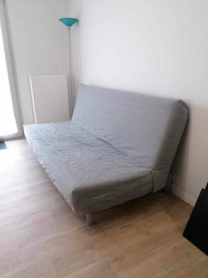Clic clac beddinge ikea gris, Maison & Meubles, Chambre à coucher | Canapés-lits, Enlèvement