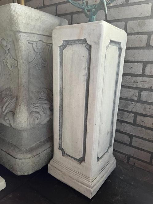 Sokkels zuilen consoles voeten pilaren beton betonnen, Huis en Inrichting, Woonaccessoires | Zuilen en Pilaren, Nieuw, Ophalen