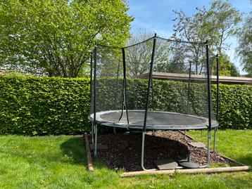 Trampoline groot (diameter 3m63) met veiligheidsnet beschikbaar voor biedingen