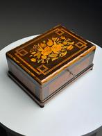 Hollands sieraden kistje 19e eeuw, Huis en Inrichting, Ophalen, Zo goed als nieuw