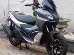 Aprilia scooter 125cc SR GT als nieuw 2540km!!, Motoren, Scooter, Bedrijf, 125 cc, 11 kW of minder