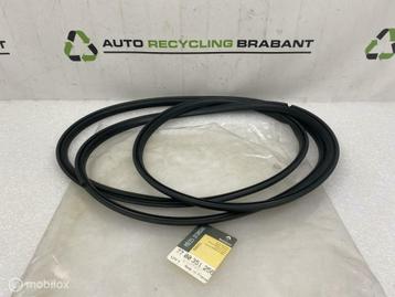 Raamrubber Portier Achter Renault Master 2 NIEUW 7700351256 beschikbaar voor biedingen