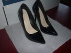 Pumps met naaldhak, Kleding | Dames, Schoenen, Zo goed als nieuw, Zwart, Pumps, Verzenden