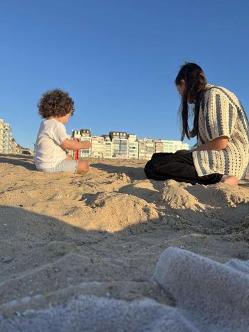 Babysitter beschikbaar voor biedingen