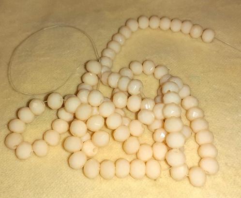 lot kralen lichtbeige facet 6mm +- 100, Hobby en Vrije tijd, Kralen en Sieraden maken, Verzenden