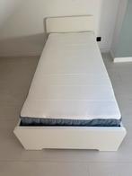 Eenpersoonsbed met matras en lattenbodem, Huis en Inrichting, Slaapkamer | Bedden, Ophalen, Verstelbaar, 90 cm, Eenpersoons