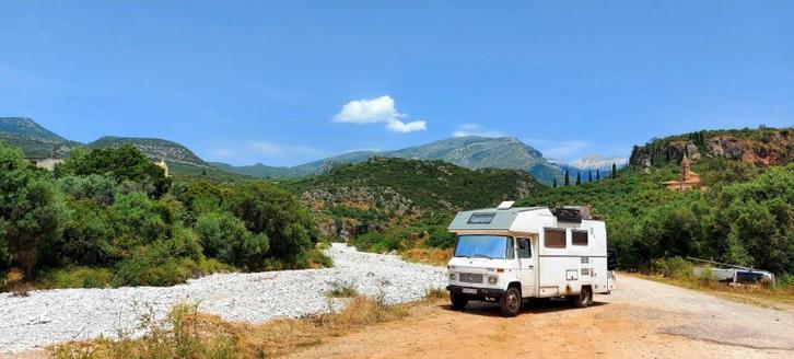 Mercedes Camper L608D - 6 zitplaatsen te koop, Caravans en Kamperen, Mobilhomes, Particulier, meer dan 6, Alkoof, Mercedes-Benz