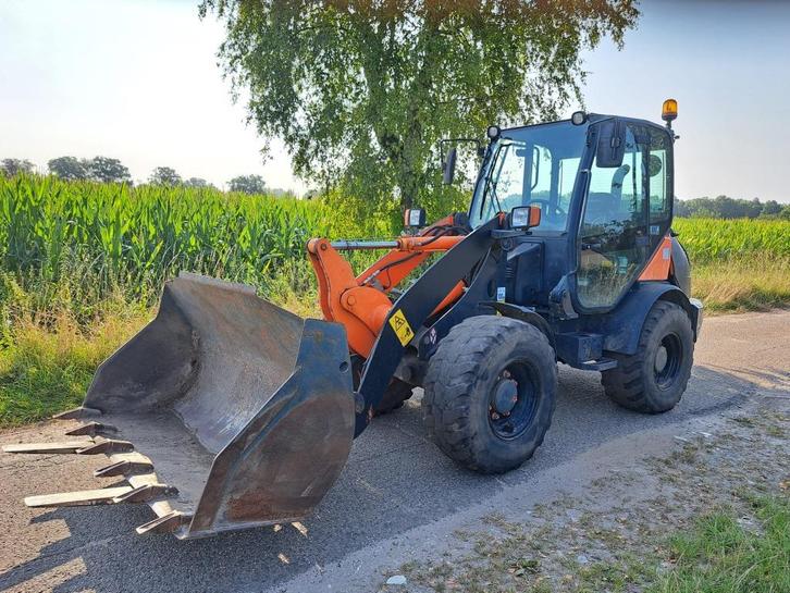 Komatsu Shovel WA70-7, Zakelijke goederen, Machines en Bouw | Kranen en Graafmachines, Graafmachine, Ophalen