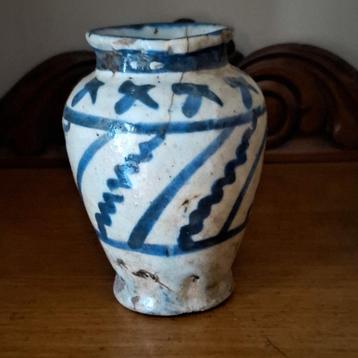 Kleine antieke Syrische kruidenpot 15e-19e eeuw beschikbaar voor biedingen