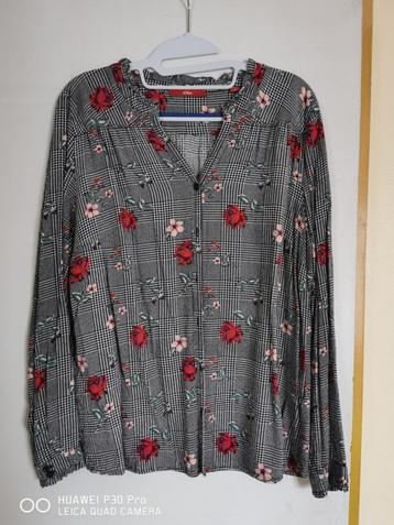 Damesblouse maat 42 beschikbaar voor biedingen