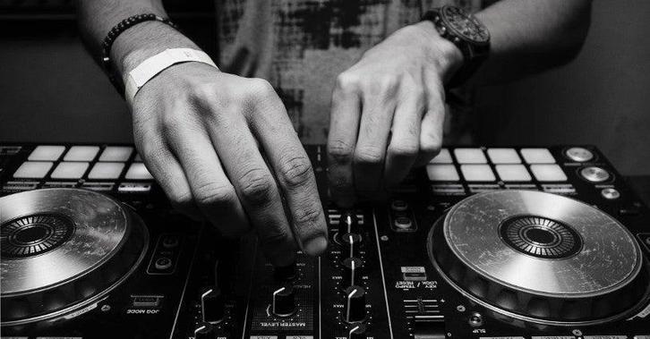 Recherche DJ, Musique & Instruments, DJ sets & Platines, Neuf, DJ-Set, Envoi
