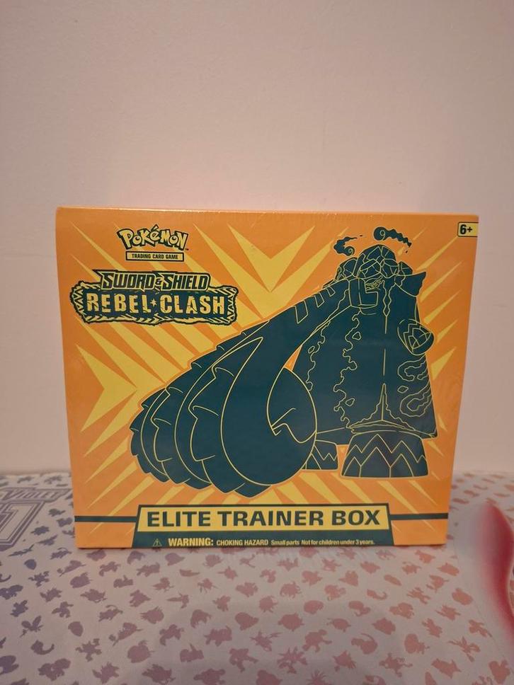 Rebel Clash ETB, Hobby & Loisirs créatifs, Jeux de cartes à collectionner | Pokémon, Booster, Enlèvement