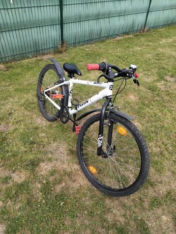 Kinder mountainbike met pekkel beschikbaar voor biedingen