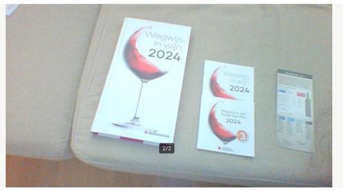 Wegwijs in wijn 2024 + apart overzichtsboekje; (Testaankoop), Boeken, Gezondheid, Dieet en Voeding, Zo goed als nieuw, Ophalen of Verzenden