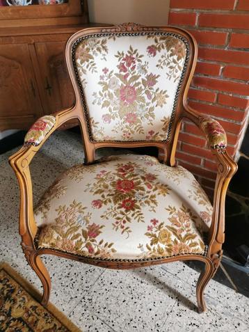 Siège Louis XV.  disponible aux enchères