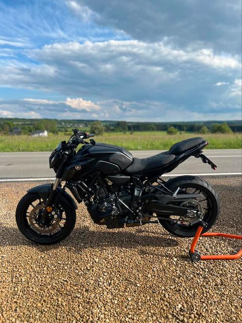 Mt07 tech black 35kw (bridée A2) 2021, Motos, Motos | Yamaha, Particulier, Naked bike, 12 à 35 kW, 2 cylindres