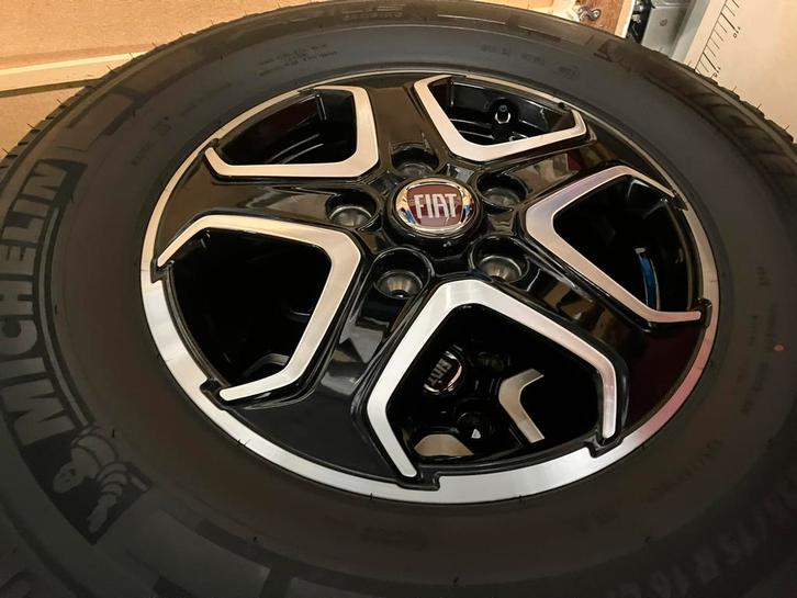Fiat Ducato 2023 velgen 5x130 met Michelin banden, Autos : Pièces & Accessoires, Pneus & Jantes, Pneu(s), Enlèvement