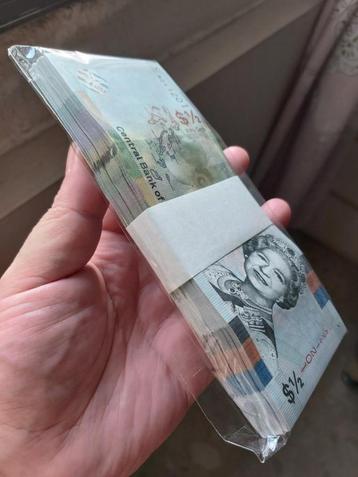 1/2$ (50cents) QE UNC Bahamas beschikbaar voor biedingen