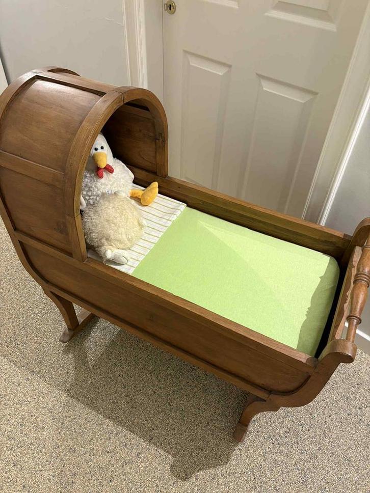 Vintage houten wieg tvv De Warmste Week, Antiek en Kunst, Antiek | Meubels | Bedden, Ophalen