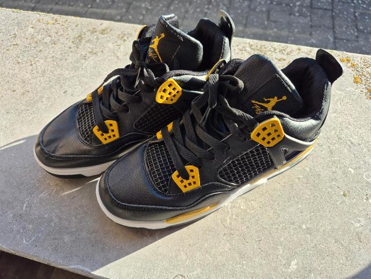 Nieuwe Nike Air Jordan 4 retro yellow thunder maat 39, Kleding | Dames, Schoenen, Nieuw, Schoenen met lage hakken, Overige kleuren