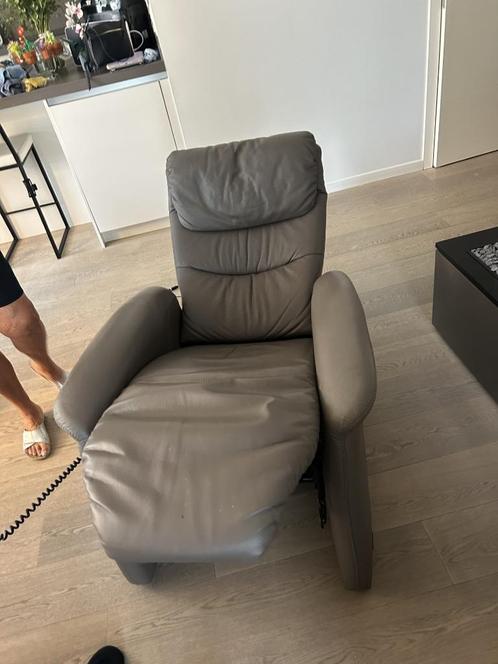 Elektrische fauteuil verstelbaar, Huis en Inrichting, Fauteuils, Gebruikt, Ophalen