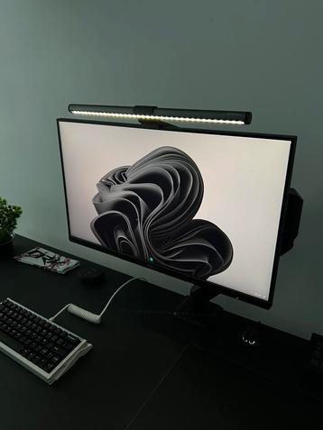 Ecran aoc 25 pouces, 240hz, 0,5ms parfait pour le gaming beschikbaar voor biedingen