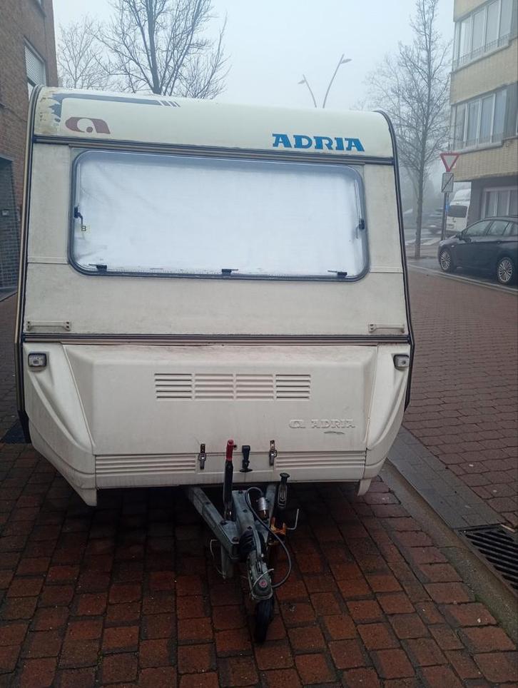 Adria caravan 750kg, Caravanes & Camping, Caravanes Accessoires, Enlèvement