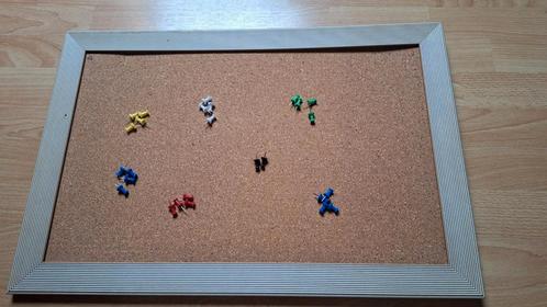 Prikbord met 26 spelden, Huis en Inrichting, Woonaccessoires | Memoborden, Zo goed als nieuw, Prikbord, Ophalen of Verzenden