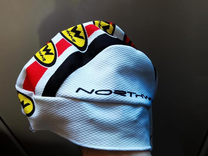Northwave helm bandana, Fietsen en Brommers, Fietsaccessoires | Fietskleding, Zo goed als nieuw, Dames, Heren, Handschoenen, Ophalen of Verzenden