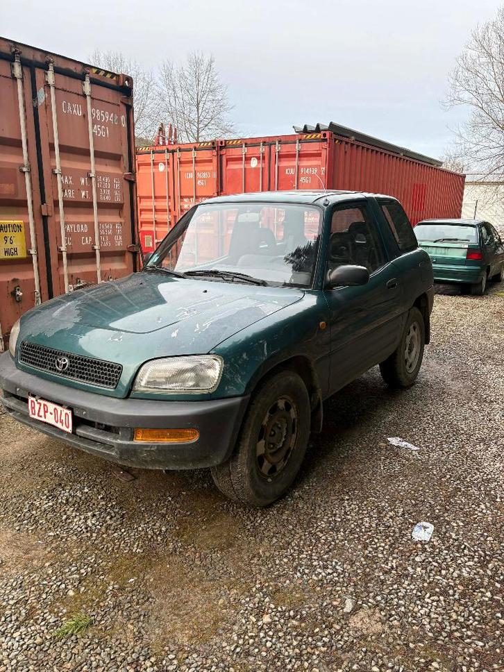 Toyota RAV4 ancêtres, Autos, Toyota, Particulier, Rav4, 4x4, ABS, Airbags, Air conditionné, Alarme, Verrouillage central, Electronic Stability Program (ESP)