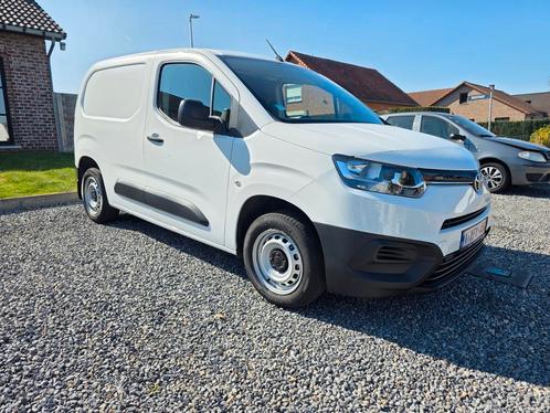 Toyota Proace City 1.2 benzine – 08/2021 – 93.000 km, Auto's, Bestelwagens en Lichte vracht, Particulier, ABS, Airbags, Bluetooth