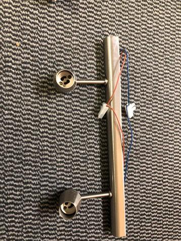 2 rvs spothouders beschikbaar voor biedingen