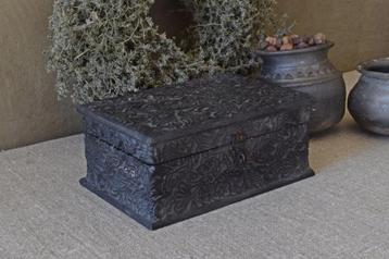Gegraveerd houten kistje Be-Uniq beschikbaar voor biedingen
