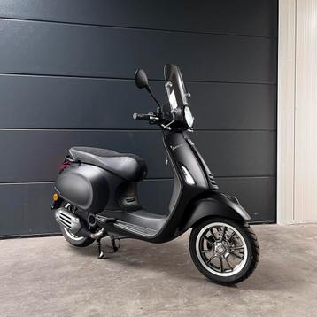 Vespa Primavera S 50 - Nieuw 0km - 2024 - Exclusief beschikbaar voor biedingen