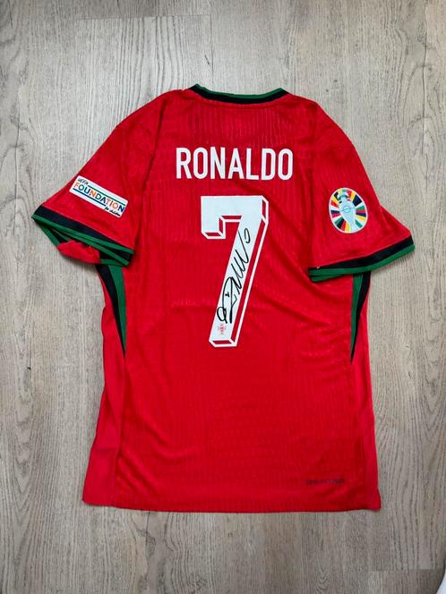 Gesigneerd shirt Cristiano Ronaldo, Collections, Articles de Sport & Football, Neuf, Maillot, Enlèvement ou Envoi