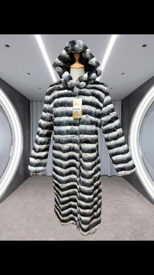Chinchilla bontjas bontmantel, Kleding | Dames, Jassen | Winter, Zo goed als nieuw, Maat 38/40 (M), Ophalen of Verzenden