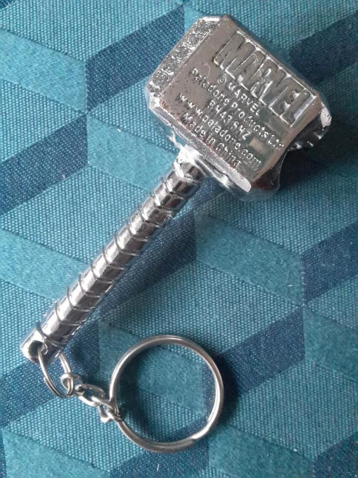 Paladone Marvel sleutelhanger / flesopener, Thor hamer, + Av, Verzamelen, Stripfiguren, Gebruikt, Gebruiksvoorwerp, Superheld