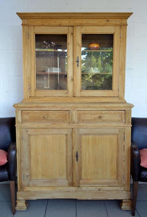 Zeer mooi tweedelig buffet in massief grenen, Antiek en Kunst, Antiek | Meubels | Kasten, Ophalen of Verzenden