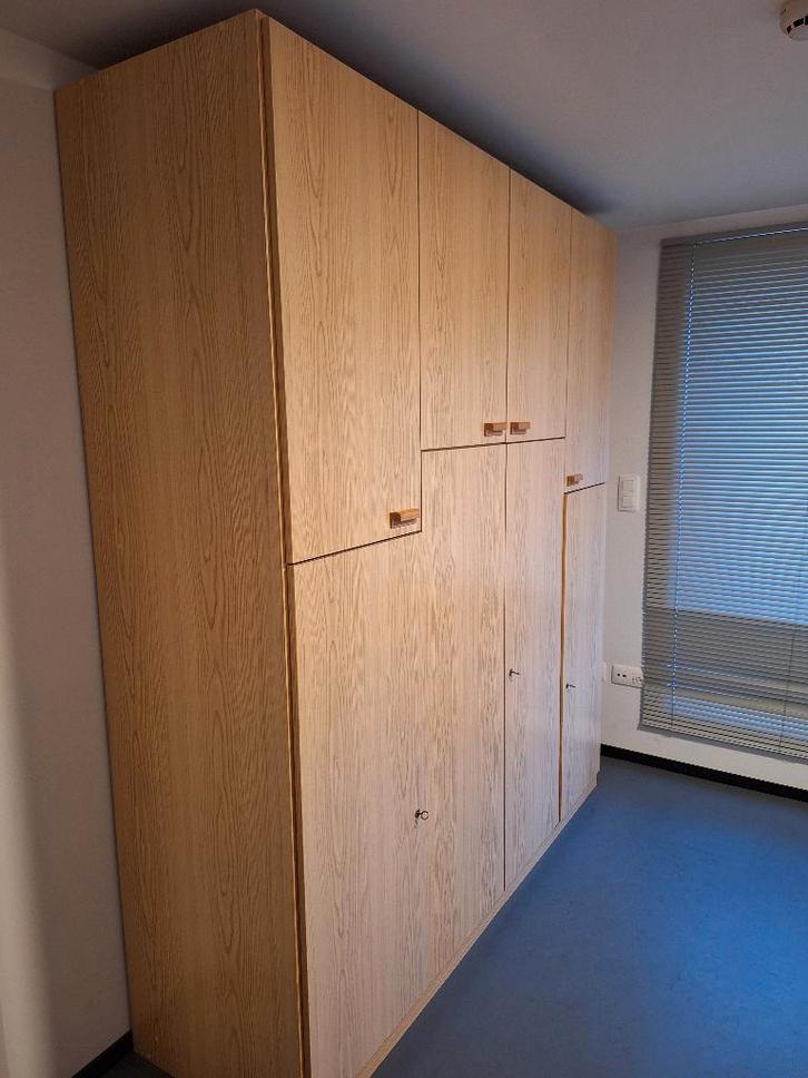 Kast, Maison & Meubles, Armoires | Penderies & Garde-robes, Comme neuf, 200 cm ou plus, 150 à 200 cm, 50 à 75 cm, Avec porte(s)