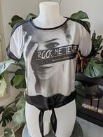 KAPORAL 14 jaar off-shoulder t-shirt, Kleding | Dames, T-shirts, Ophalen of Verzenden, Zo goed als nieuw