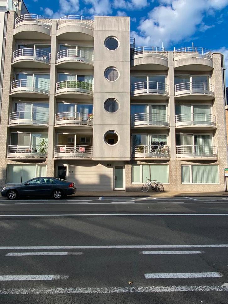 APPARTEMENT TE KOOP AAN ZEE, Immo, Huizen en Appartementen te koop