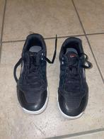 Indoor hockey schoen DITA maat 34, Sport en Fitness, Hockey, Ophalen of Verzenden, Schoenen