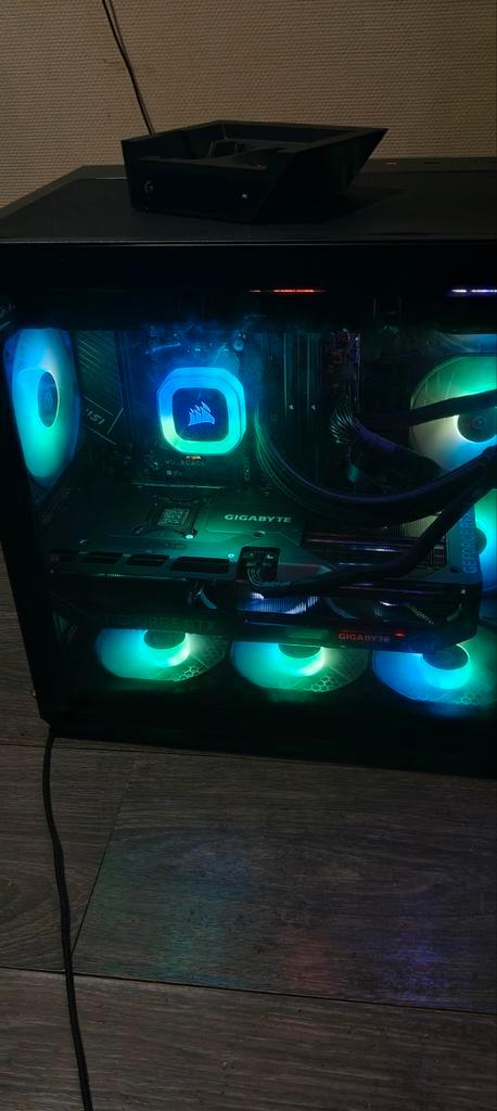 GIGABYTE GeForce RTX 5080 GAMING OC 16G 3jaar garantie nog, Computers en Software, Videokaarten, Zo goed als nieuw, Nvidia, PCI