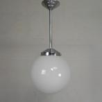 Art Deco hanglamp met witte bol, jaren 30, Verzenden