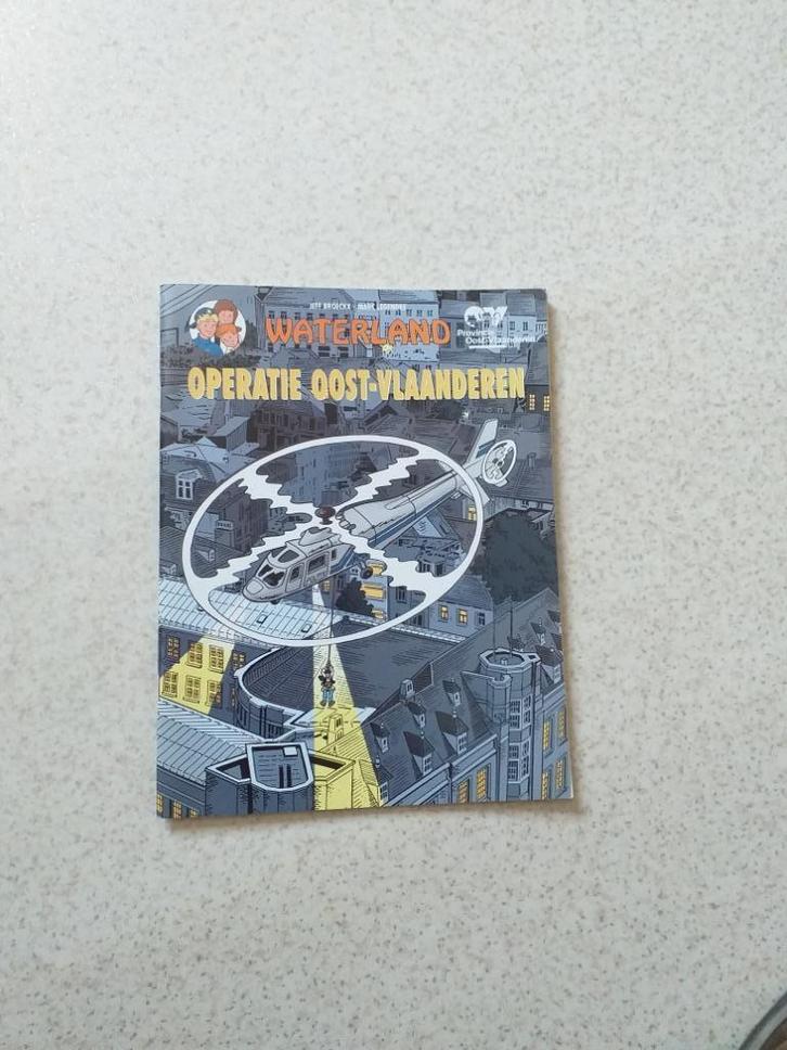 WATERLAND " OPREATIE OOST-VLAANDEREN", Boeken, Stripverhalen, Zo goed als nieuw, Eén stripboek, Ophalen of Verzenden