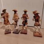 4 beeldjes in papier mache, Verzamelen, Ophalen of Verzenden