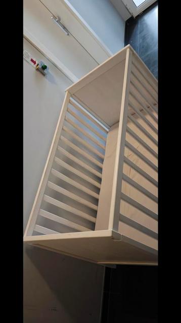 Kinderbed/ babybed beschikbaar voor biedingen