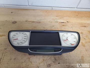 Citroen C8 en Peugeot 807 navigatie display 9803181280 €200 beschikbaar voor biedingen