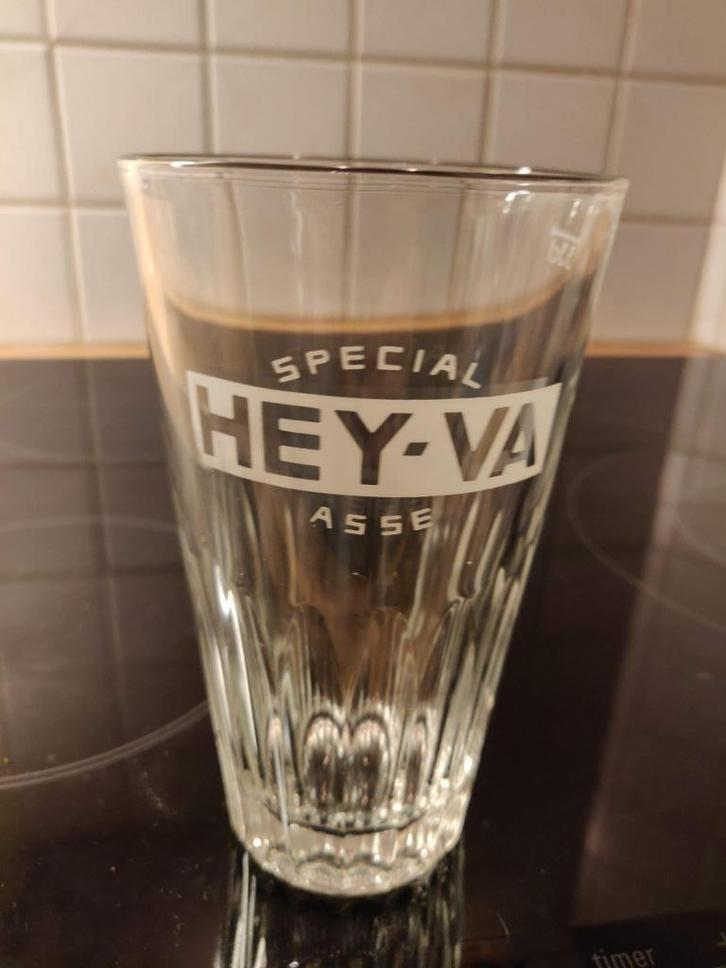 Vintage glas Hey-Va Heyvaert Asse, Verzamelen, Glas en Drinkglazen, Gebruikt, Bierglas, Ophalen