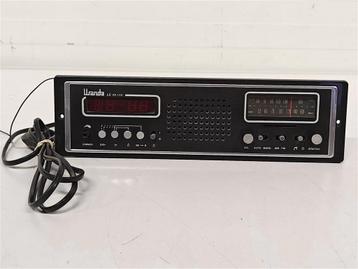 A6831 Vintage Radio / Klok [Wanda LC-101-E2] beschikbaar voor biedingen